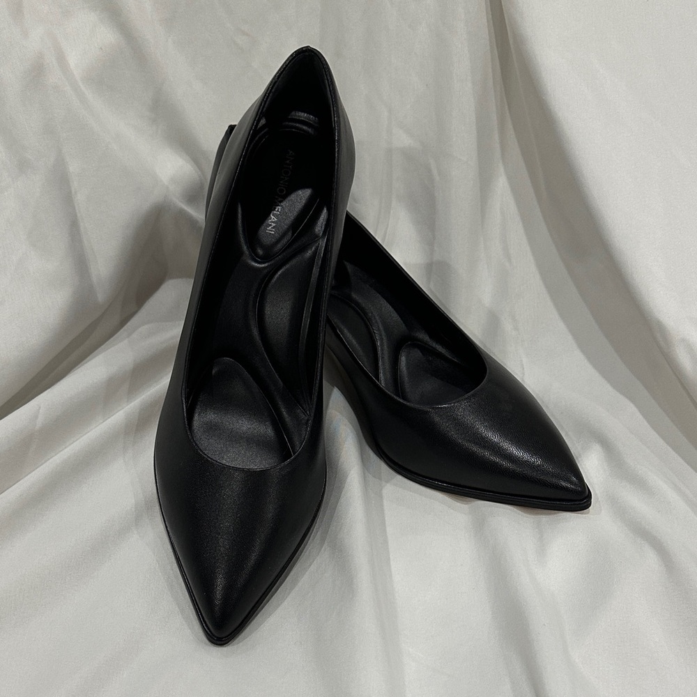 ANTONIO MELANI Black Pointed-Toe Leather Pumps